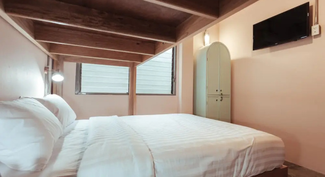Номер Standard A Local Something Hostel
