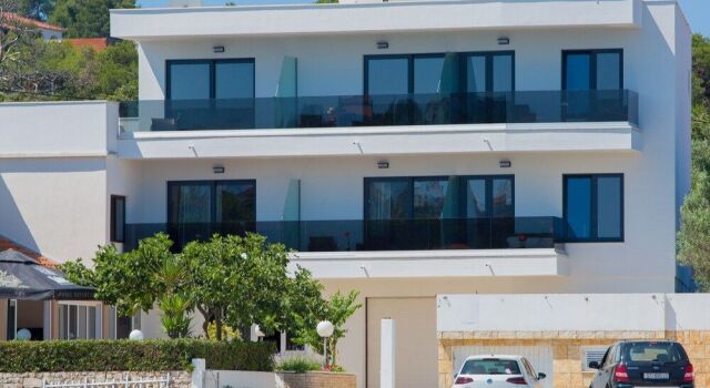 Hotel Paradise Punta, Забронировать Отель Отели Сплитско-Далматинской жупания 3 звезды, 3*