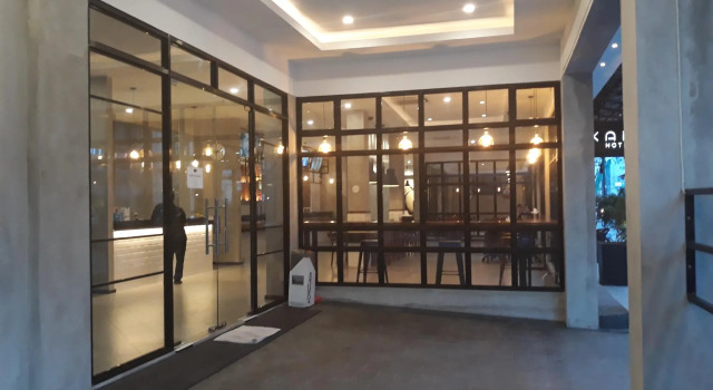 Kama Hotel, Buchen Sie Hotel Medan Sumatra, in der Nähe von Cambridge City Square