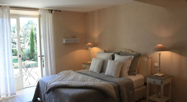 La Bastide de Soubeyras, Rezerwuj Hotel Hotele w Menerbes z basenem, Basen