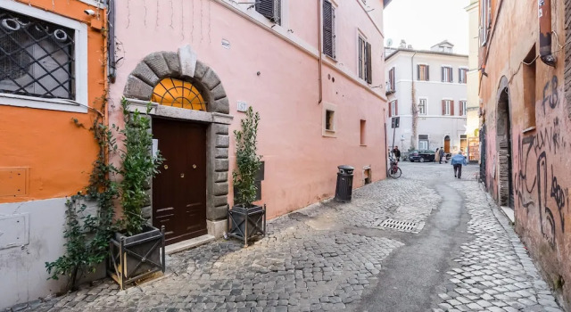 Trastevere Central House, Забронировать Апартаменты/квартира Трастевере Рим, рядом с Площадь Кампо-деи-Фиори
