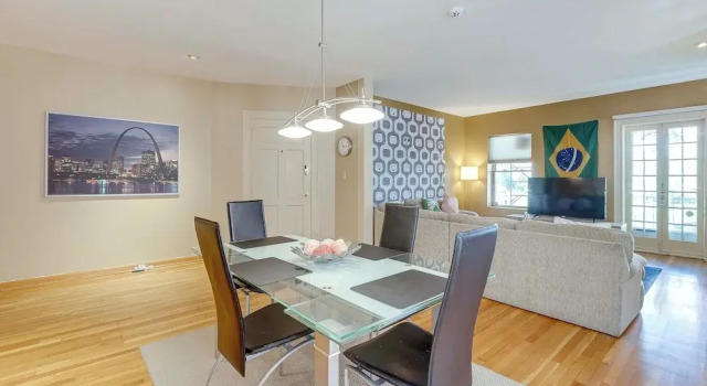 Апартаменты Central West End Condo < 1 Mi to Forest Park!