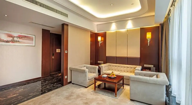 Люкс Wyndham Grand Plaza Royale Changsheng Jiangyin