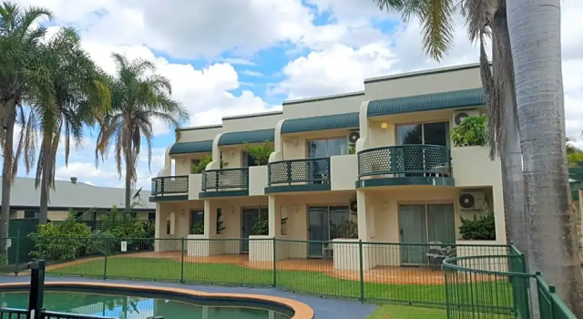 Номер Standard с видом на бассейн McNevins Maryborough Motel