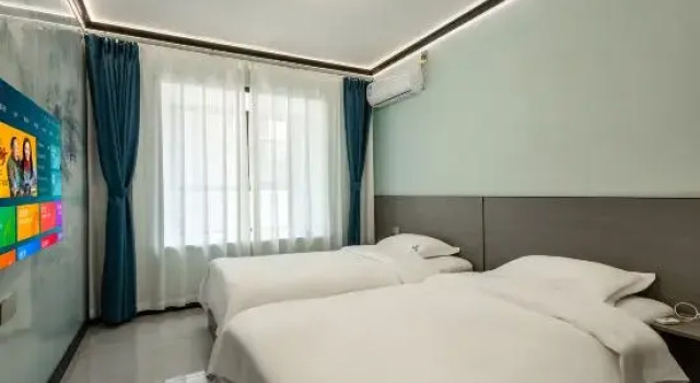Люкс с 2 комнатами Hot Spring Hotel, Menghai