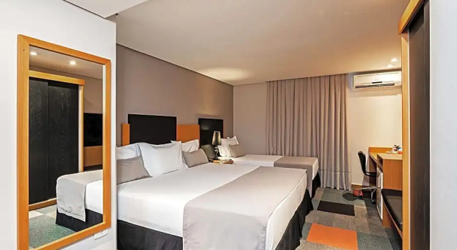 Номер Deluxe Slaviero Hotel Curitiba Batel