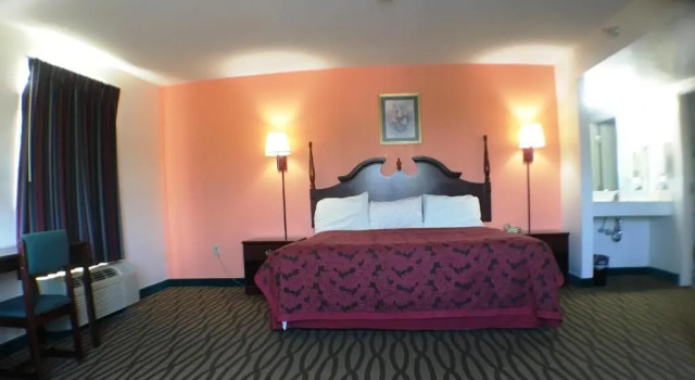 Номер Standard President Inn & Suites