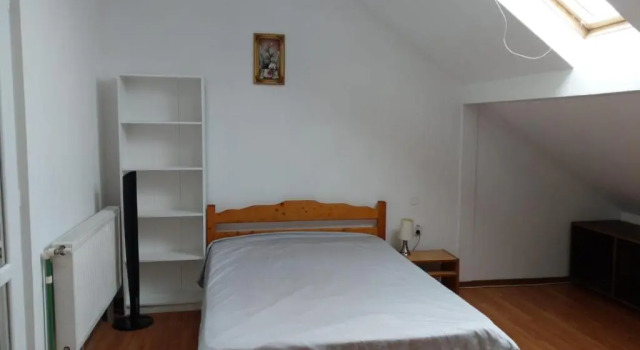 Apartament 5 camere cu balcon Costinesti plaja 5 minute Nucilor 6