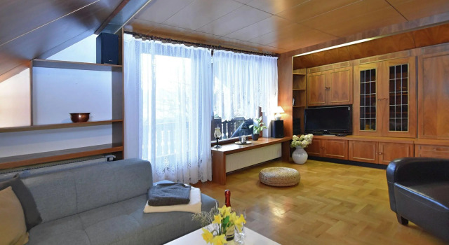 Large apartment in the Thuringian Forest - quiet with a fantastic view, Prenota Appartamento Floh 