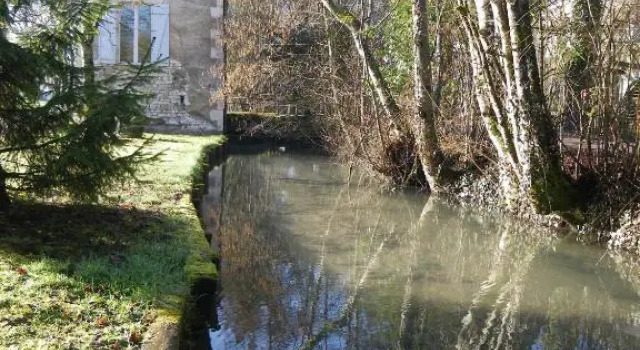 La Petite Varenne, Book Hotel Turny 