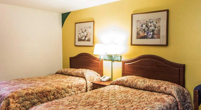 Номер Standard Econo Lodge Bartlesville Hwy 75