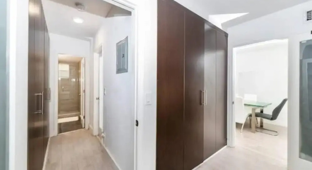 Modern Apartments near Lincoln Rd Mall, Забронировать Апартаменты/квартира Апартаменты Майами-Бич, рядом с Boucher Brother Water Sport, Апартаменты/квартира