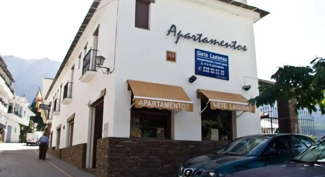 Apartamentos Siete Lagunas