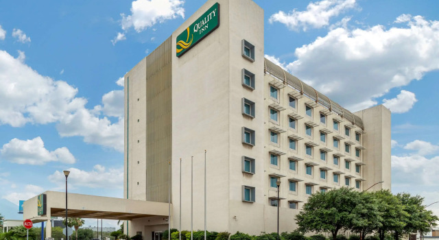 Quality Inn Monterrey La Fe