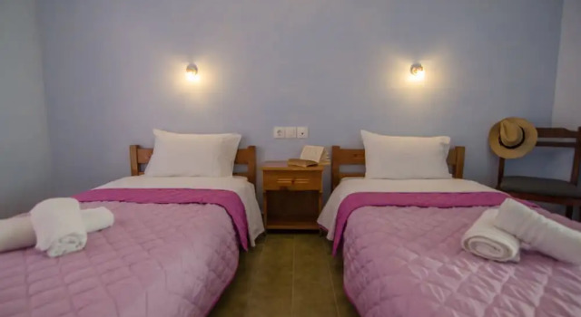 Номер Standard с балконом и с видом на город George & Irene Hotel