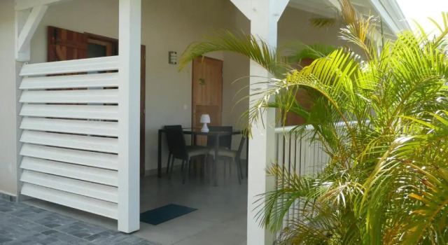 Douceurs Caraïbes, Gîte Papaye., Rezerwuj Hotel Bouillante Basse-Terre