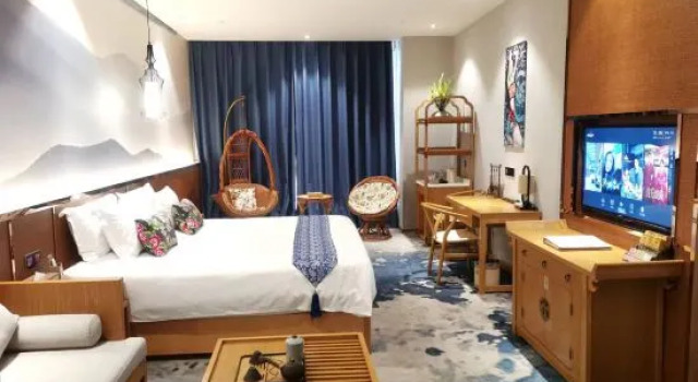 Кровать в общем номере (мужской номер) Huishui Bieyang Hotel
