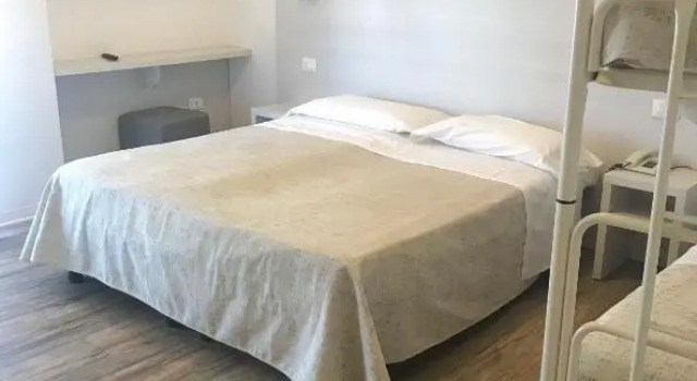 Четырёхместный номер Standard Hotel Nelson