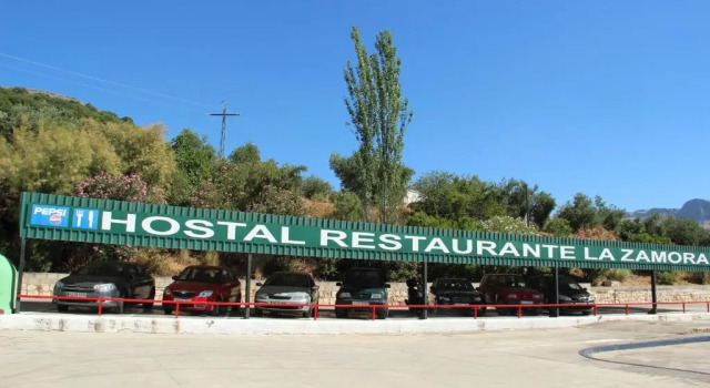 Hostal la zamora, Reservar Hotel Carcabuey Madrid