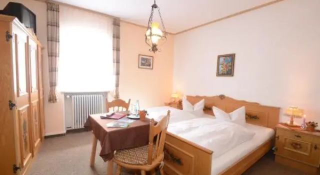 Номер Economy Gasthof zur Post Hotel und Parkplatz