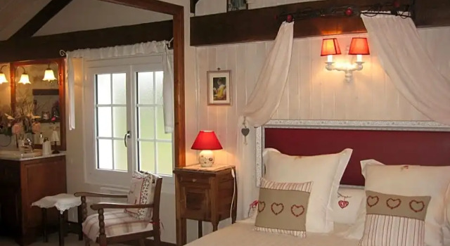 La Roseraie, Prenota Hotel Trizay Charente Marittima