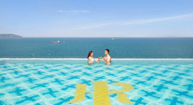 Номер Standard Mandila Beach Hotel Danang