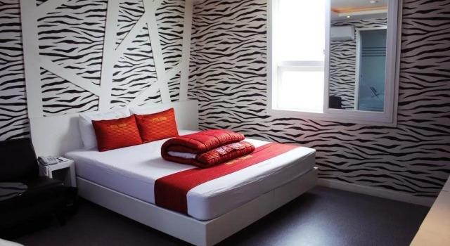 Yangsan Show Hotel
