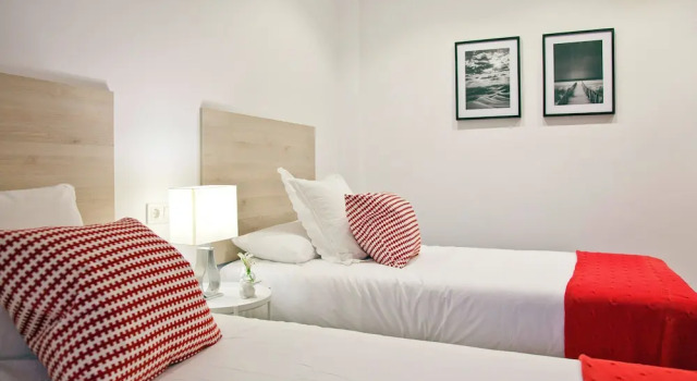 Апартаменты с 2 комнатами с балконом Feelathome Madrid Suites Apartments