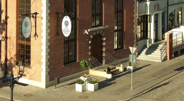 Hotel Pod Lwem, Book Hotel Elblag Warmia-Masuria