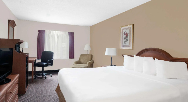 Двухместный люкс Superior Baymont Inn & Suites San Marcos