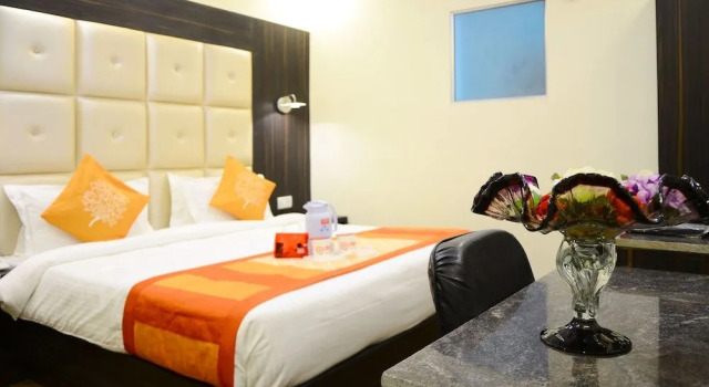 OYO 9266 Home Stay Kapoor Inn