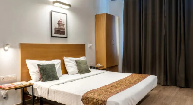 Enn Kay Residency Sector 15, Varaa Hotelli Gurgaon 