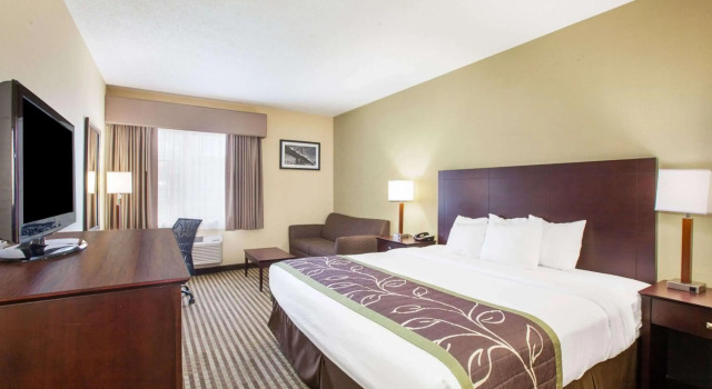 Days Inn by Wyndham Brewerton/ Syracuse near Oneida Lake, Buchen Sie Hotel Brewerton 