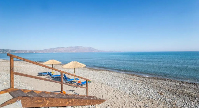 Вилла Big Blue Villa in Kisamos, 10 meters from Sea