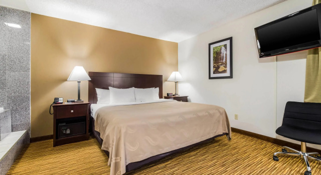 Двухместный люкс Quality Inn & Suites Lacey Olympia