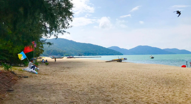 By The Beach - Luxury 2 Bedrooms Family Suite, Rezerwuj Hotel Hotele 4-gwiazdkowe w Penang, 4*