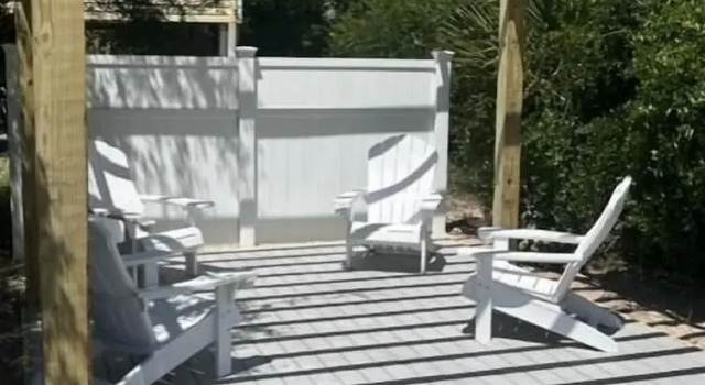 Коттедж с балконом Keys to the Cape by Pristine Properties Vacation Rentals