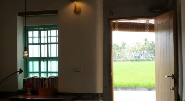 Номер Economy 香蕉與黑膠 Yellow And Black Guest House