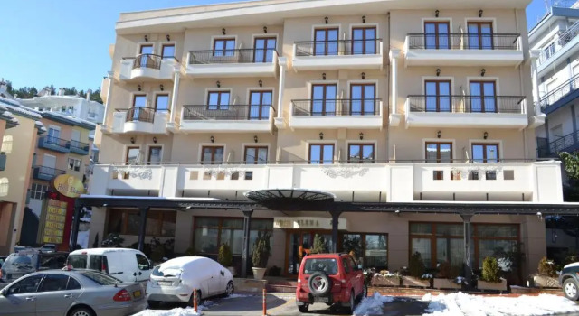 Elena Hotel, Rezervați Hotel Hoteluri în Kozani Prefecture cu parcare, Parcare