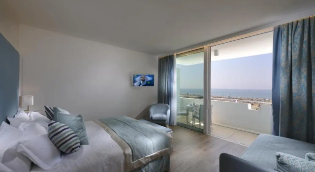 Полулюкс с видом на море Hotel Montecarlo