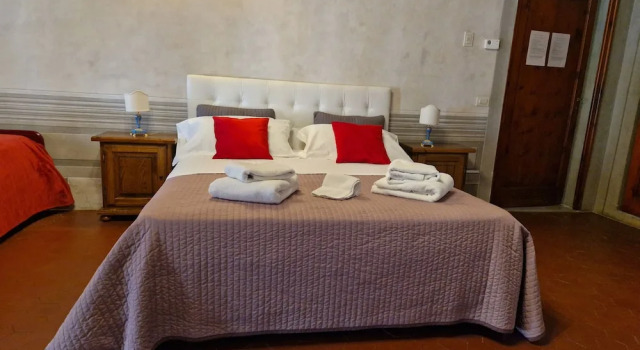 Люкс с балконом и с видом на город B&B i Rinascimenti