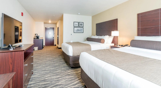 Четырёхместный номер Standard Cobblestone Hotel & Suites - Superior Duluth