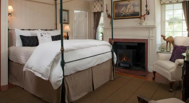 Old Manse Inn, Buchen Sie Bed & Breakfast Brewster Cape Cod