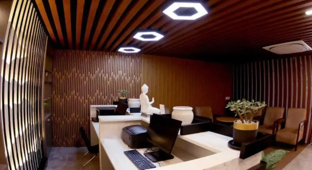 Kennedia International Hotels & Suites, Забронировать Отель Отели штата Карнатаки с парковкой, Парковка