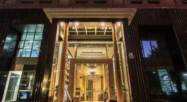 Langqing Hongsheng Hotel Apartment (Guanyin Bridge Branch)