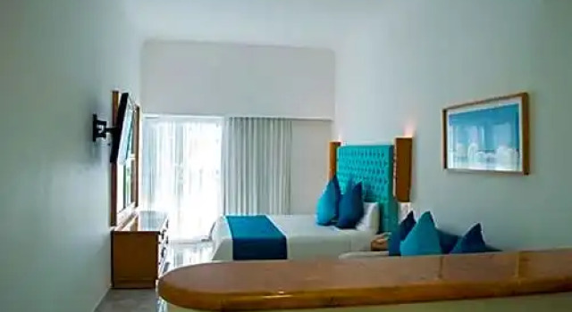 Трёхместный номер Standard Sunset Marina Resort