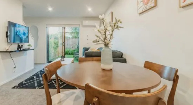 2BR Stay in the City, Gloucester