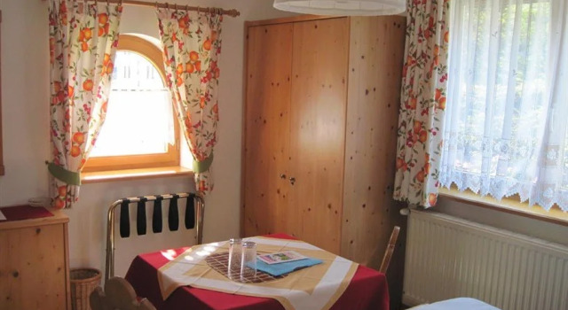 Gästehaus Sieglinde, Book Hotel Gosau 