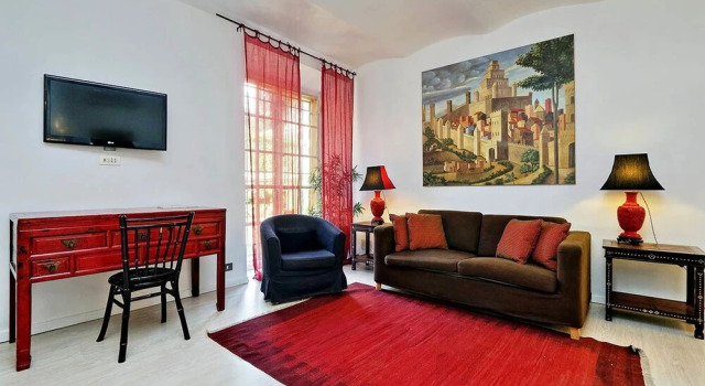 Spanish Steps Charming Apartment