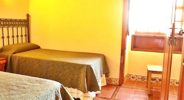 Welcoming house with pool in San Cristóbal - 85 m², Book Hotel Hotels in Tenerife with Parking, Parking